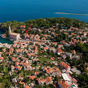 Mozart ** Veli Lošinj